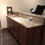 Custom Peninsula Kitchen Cabinets